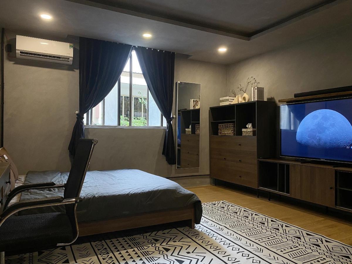 Nhà khách Charming Cozy - 85b Homestay - District 1
