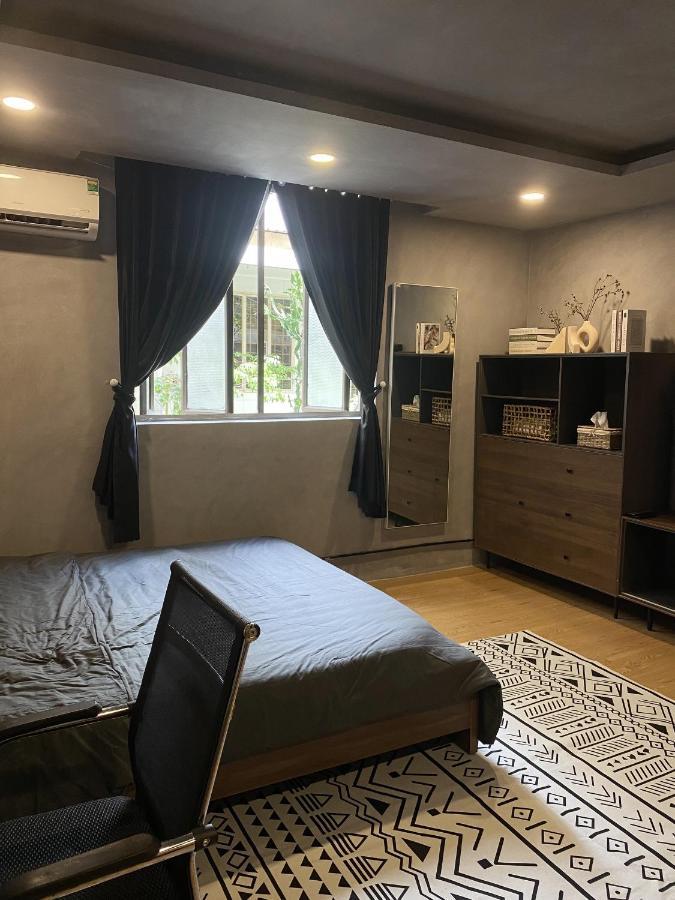 Nhà khách Charming Cozy - 85b Homestay - District 1 *